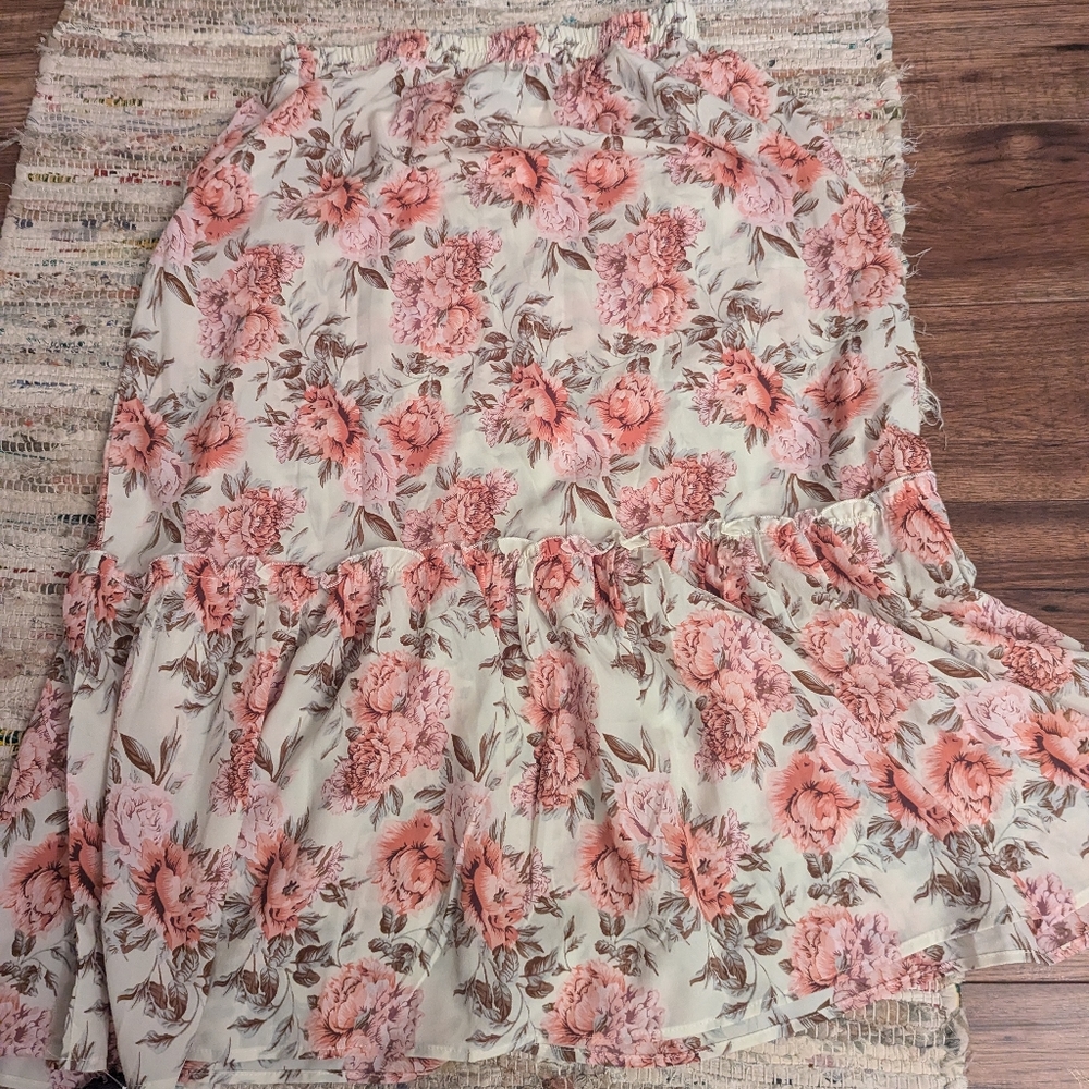 Floral print midi skirt with ruffles